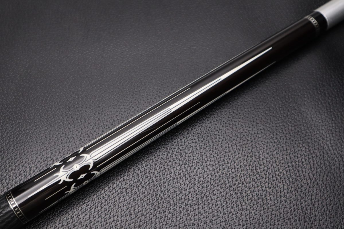 Cognoscenti | カスタムキュー｜イリス