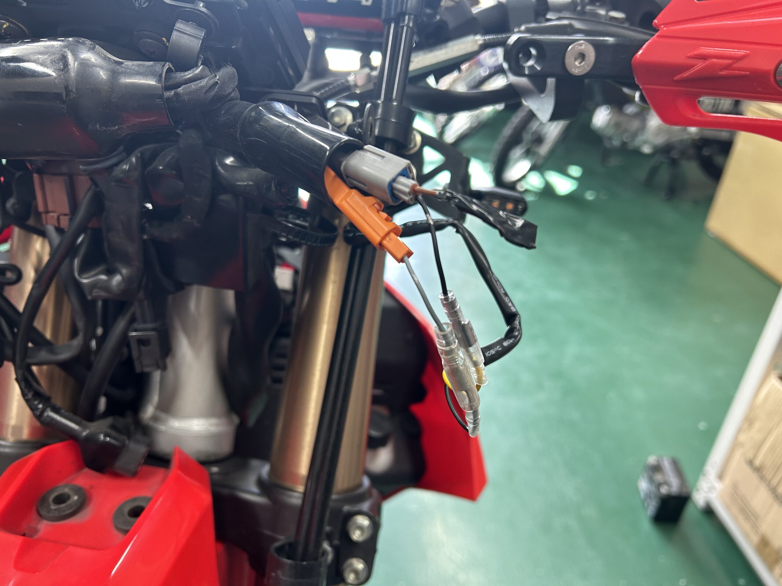 ダートバイクプラスブログ|CRF250L MD47型 ウインカー取り付け解説