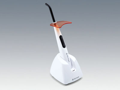 光重合レジン照射器：診療用機器・器具 | 歯科医院に必要な材料や機器