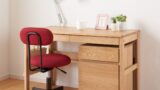 これは期待以上！無印良品「オーク無垢材デスク（引出・足元棚付