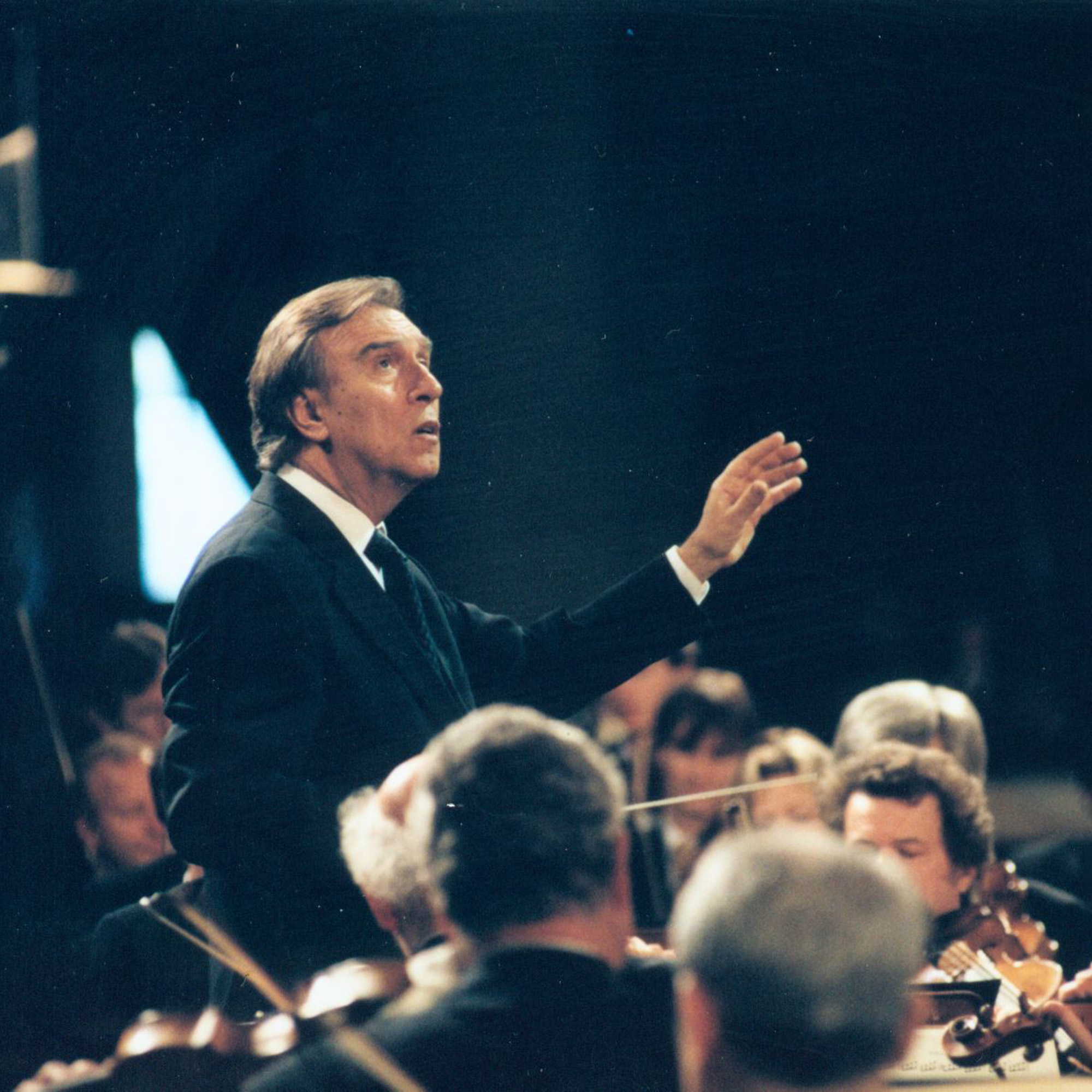 Stream Europakonzert 1998 from Stockholm – with Claudio Abbado