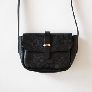 レザーショルダーバッグ Wren／Mimi（ミミ）｜愛着を持ってずっと使い