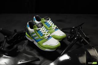 アディダス×カワサキのコラボスニーカーが2タイプ登場！「ZX」の縁から