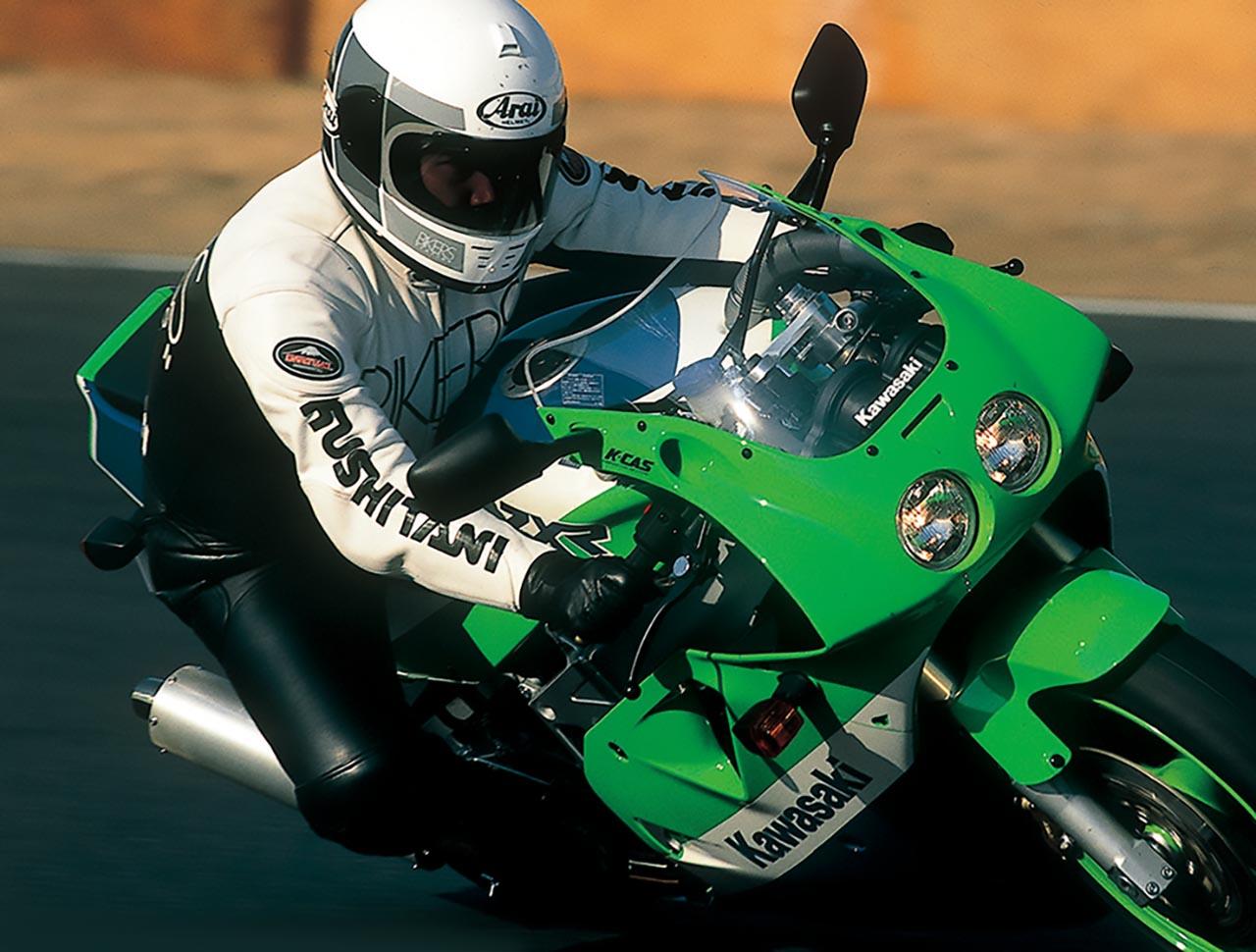 カワサキ「ZXR400（ZX400H）」（1989年）｜活き活きと回るエンジンに