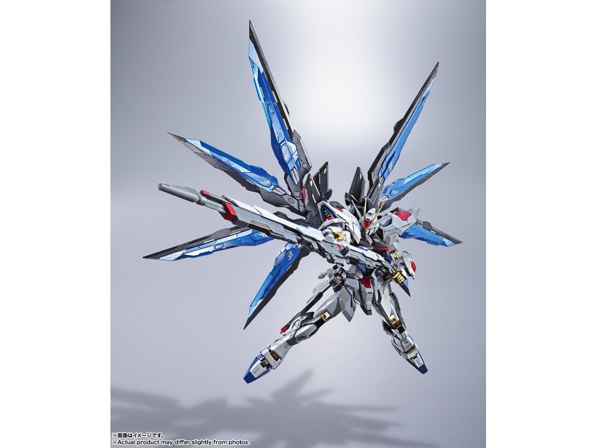 METAL BUILD ストライクフリーダムガンダム (リバイバル版) | HLJ.co.jp