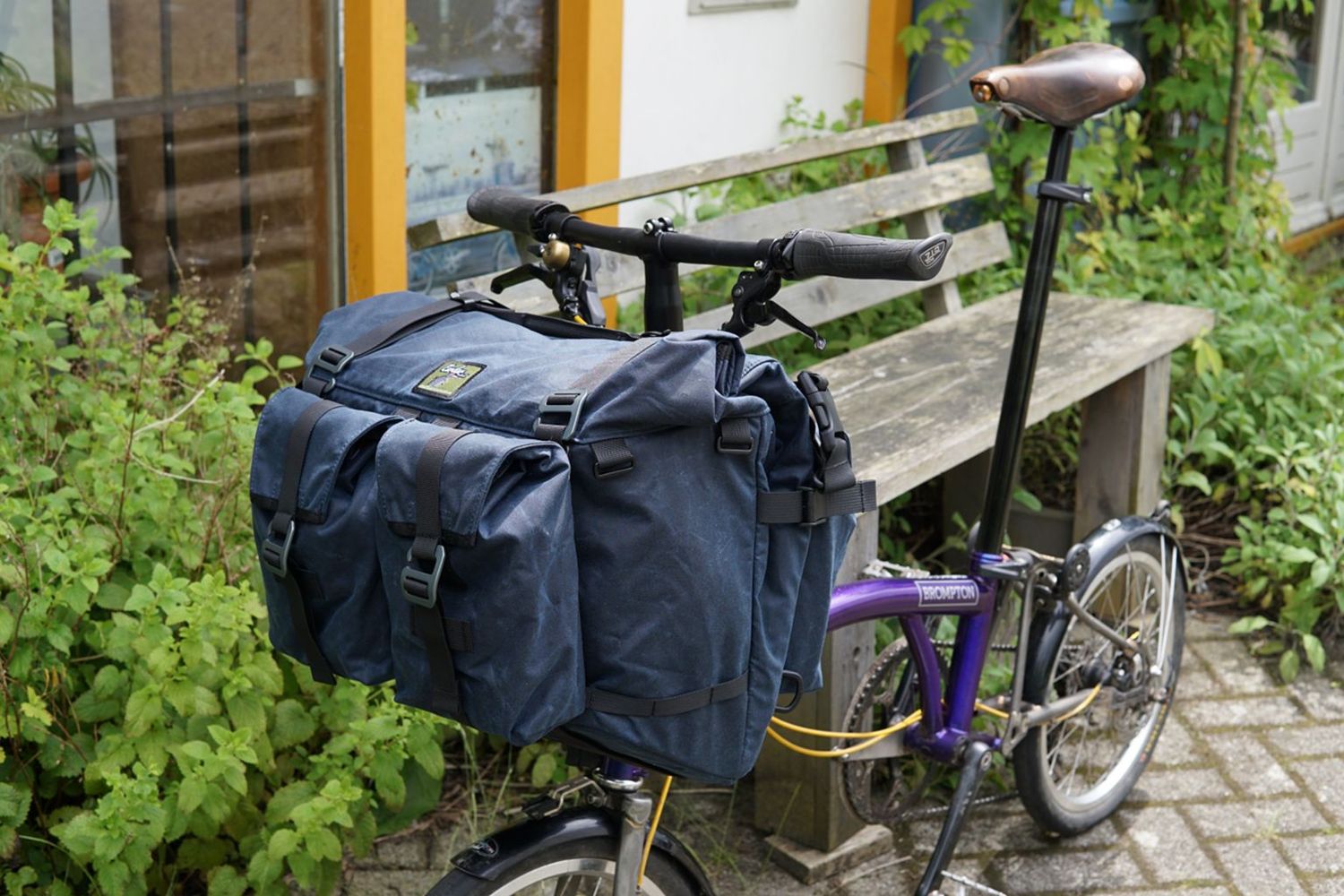 Eerder Xplorer front bag MK3 fits the Brompton front carrier block