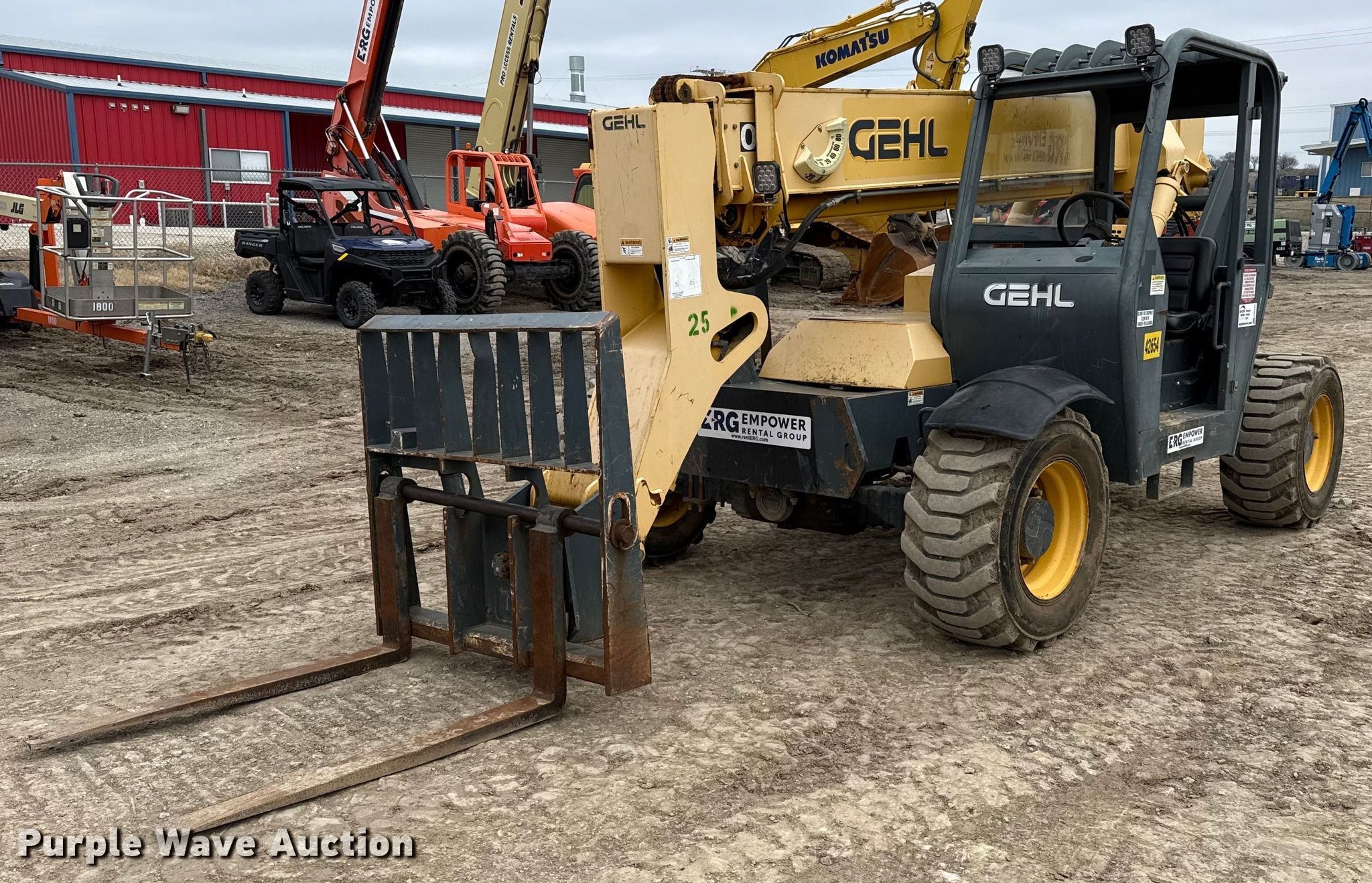 Gehl RS6-34 telehandler in Aledo, TX | Item ED5528 sold | Purple Wave