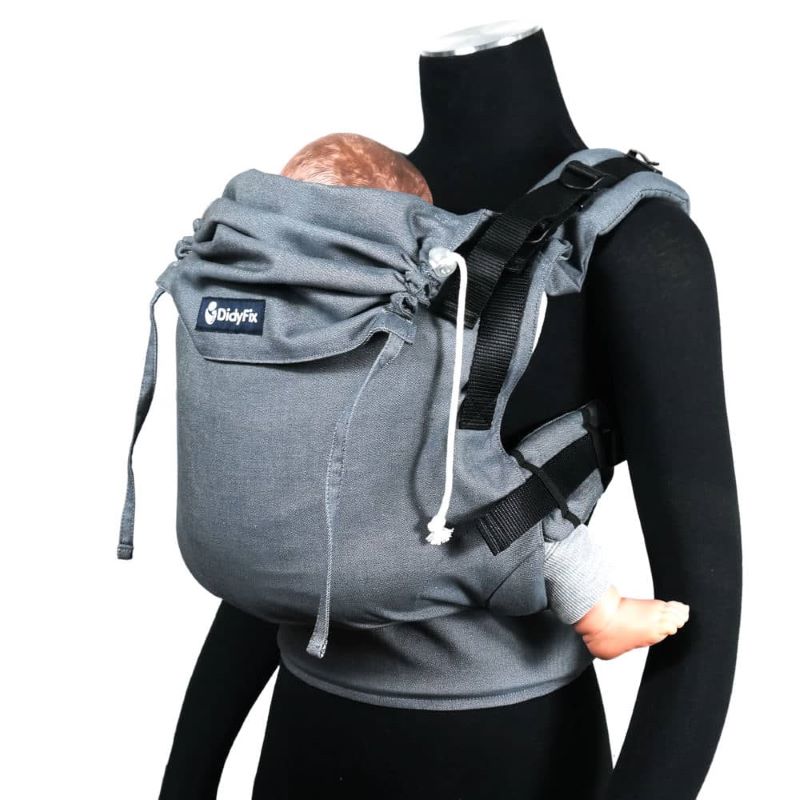 男女兼用で新生児から使える抱っこ紐 ｜ディディモス グラファイト
