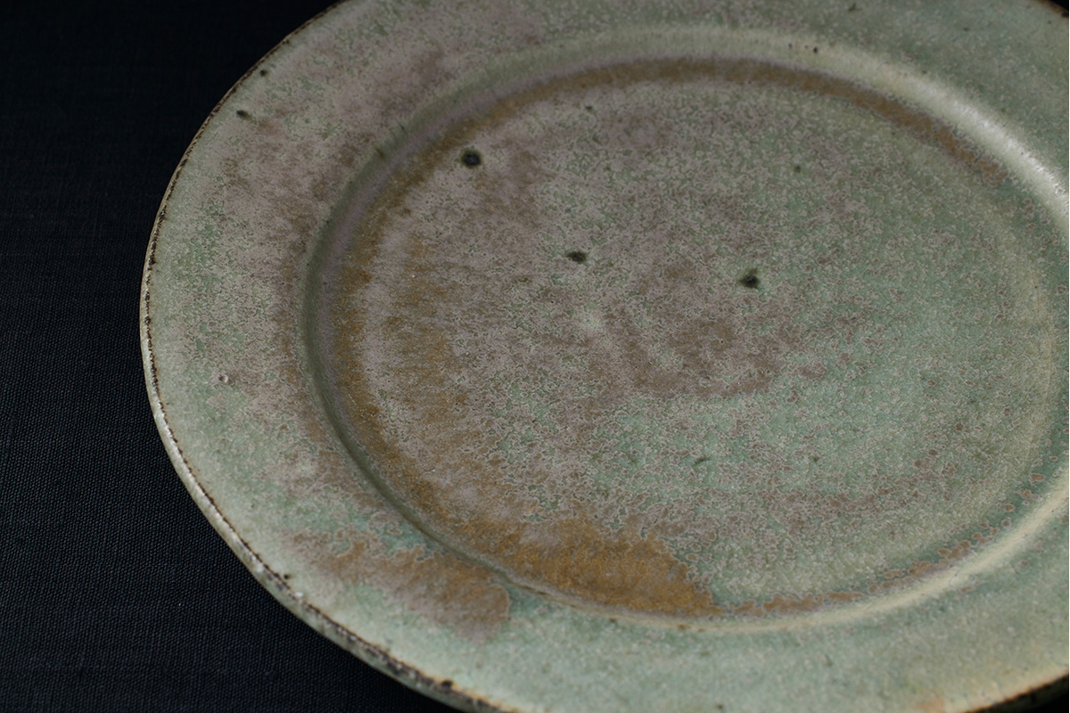 小林徹也》クラシックとモダンを繋ぐ、ノイズを愉しむ美しいうつわ