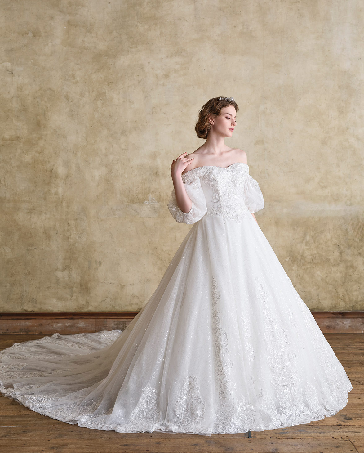 CLASSIC | ウエディングドレス | ブライド | TAKAMI BRIDAL