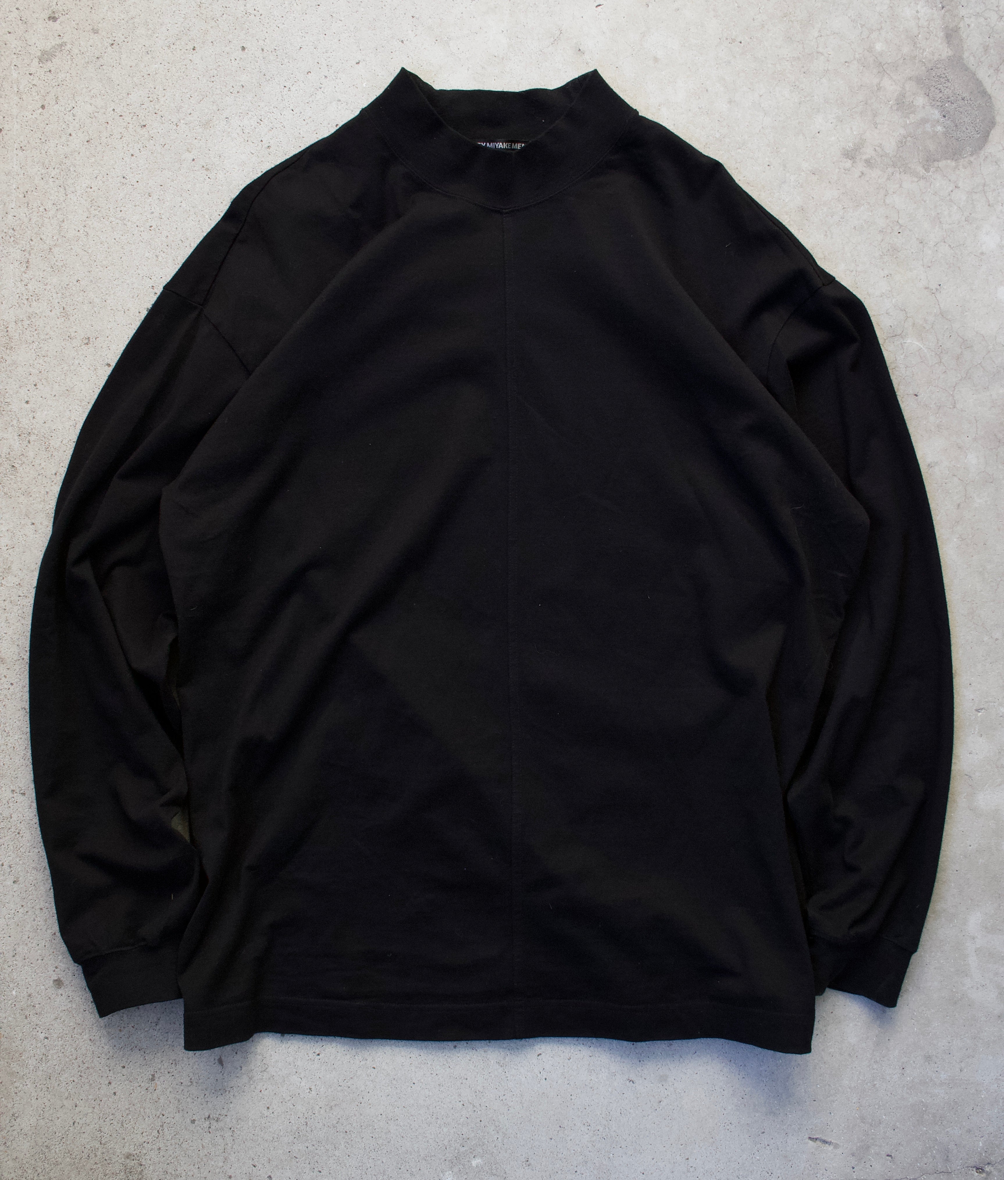 Issey Miyake Men AW97 “Steve Jobs” Black Mock Neck Long-sleeve – DRIEW