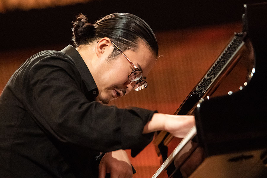 第18回ショパン国際ピアノコンクールで反田恭平が第2位、小林愛実が第4