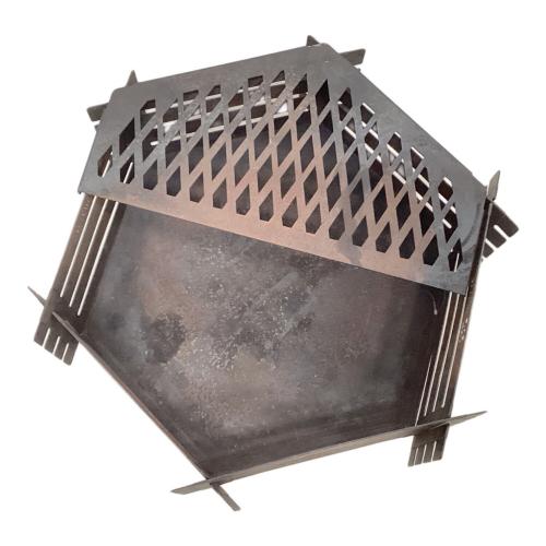 WAQ (ワック) 焚火台 焚き火台-YAGURA｜トレファクONLINE