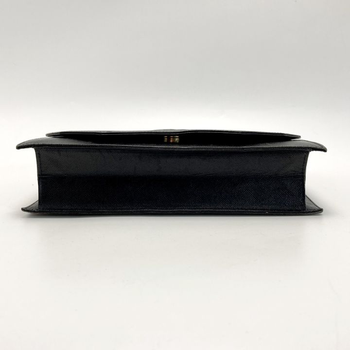 Yves Saint Laurent イブサンローラン YSLロゴ クラッチバッグ