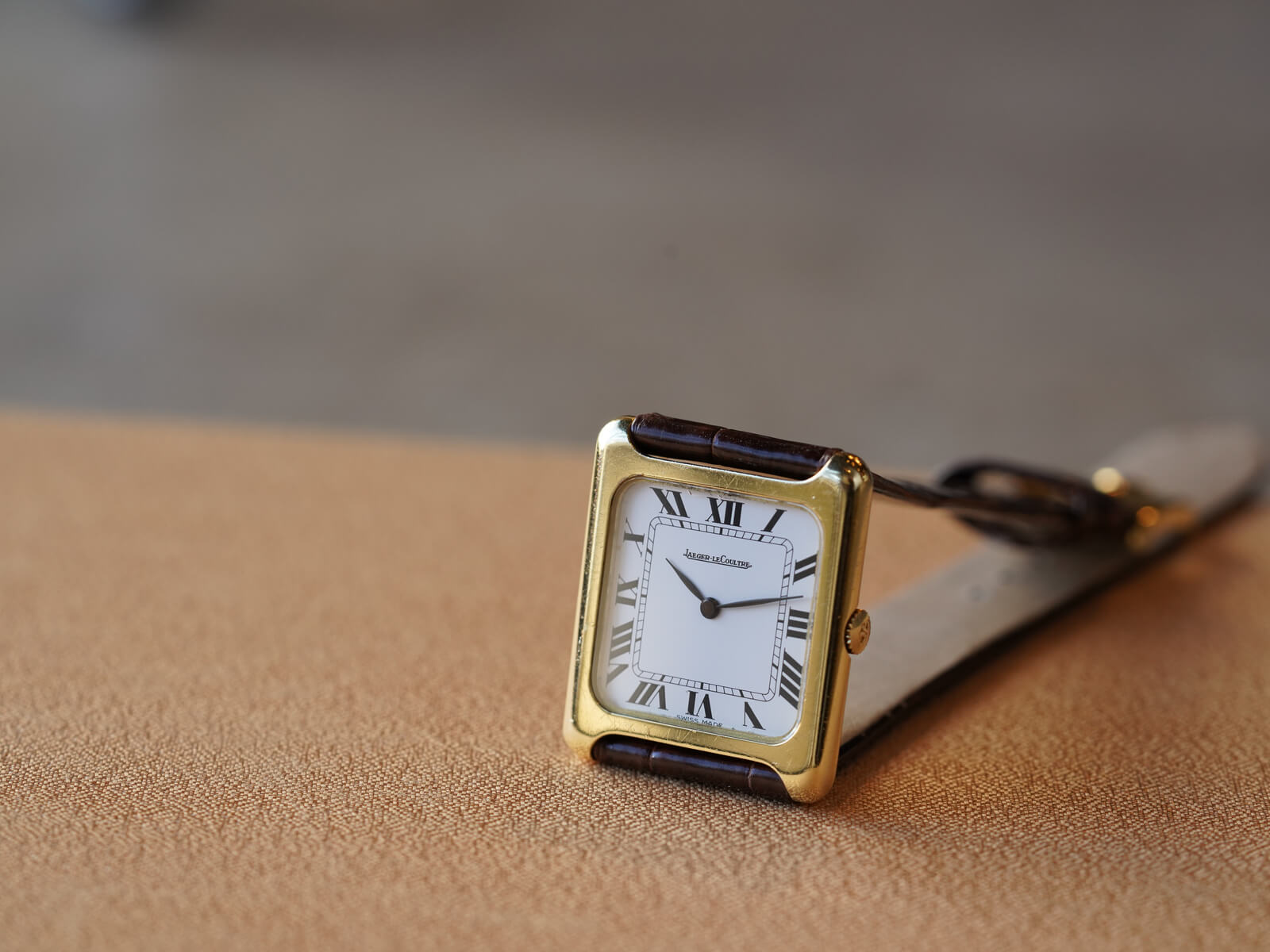 ジャガールクルト/スクエアケース/ホワイトローマンダイヤル/Jaeger