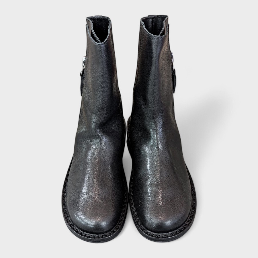 送料無料】trippen[トリッペン]/DEER-WAW 普遍的でシンプルなショート