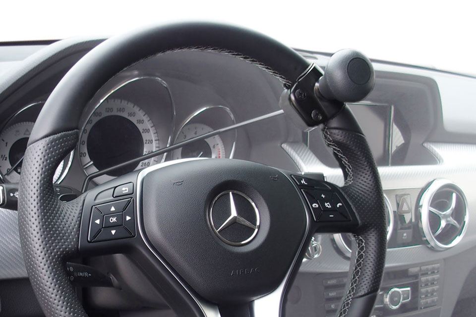 ベーシックタイプの「ステアリング旋回グリップ」 | イフ・オンライン