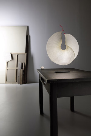 Ingo Maurer(インゴ・マウラー)｜Yoruba Rose LED【メーカー直送