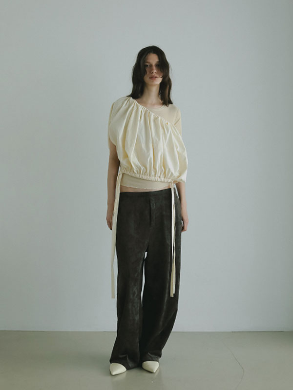 タックギャザーショートブラウス(F IVORY): トップス │ ETRE TOKYO