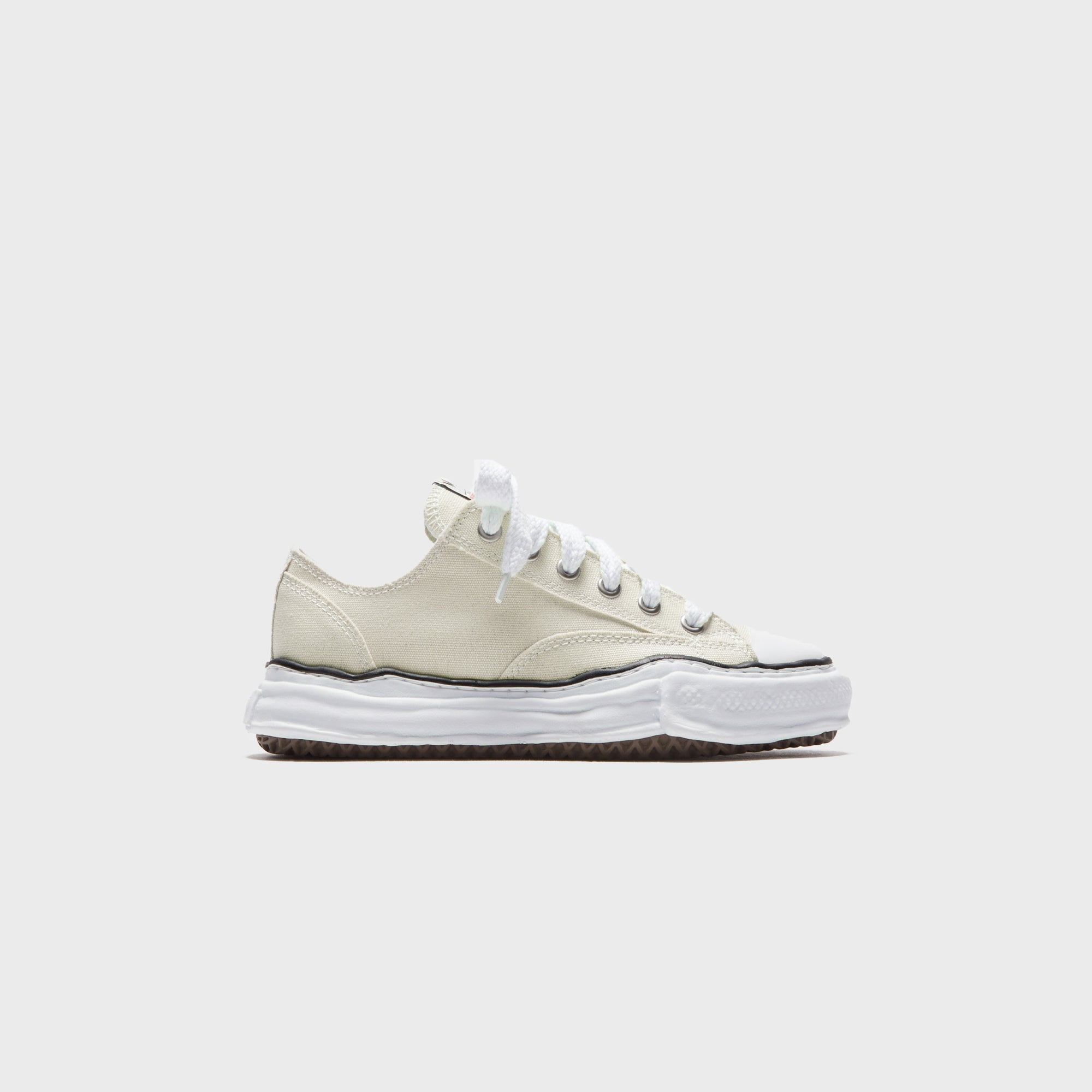 Mihara Yasuhiro Peterson Low OG Sole Canvas - White – Kith Europe