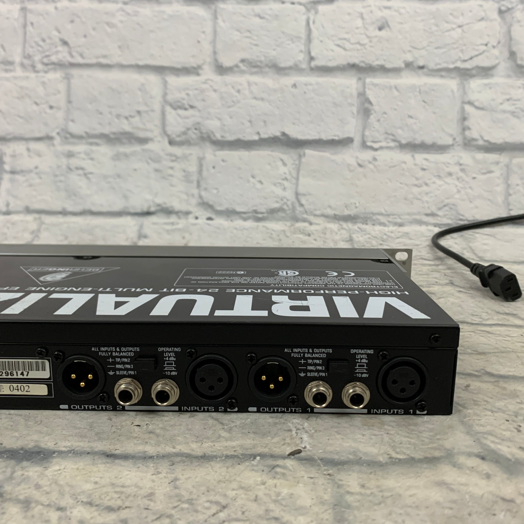 Behringer DSP2024P Virtualizer Pro Multi Effects Unit - Evolution