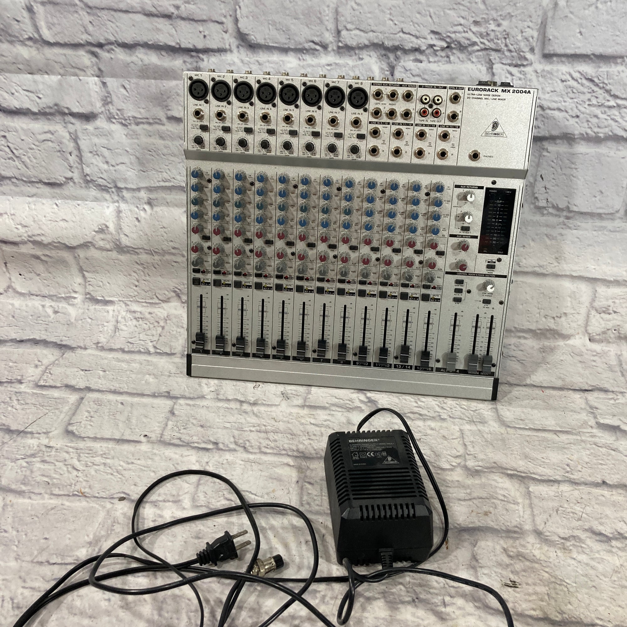 Behringer MX2004A 20 Channel Mixer - Evolution Music