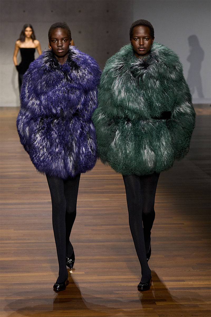 Emporio Armani fall/winter 2026/27: Radically restrained - FACES