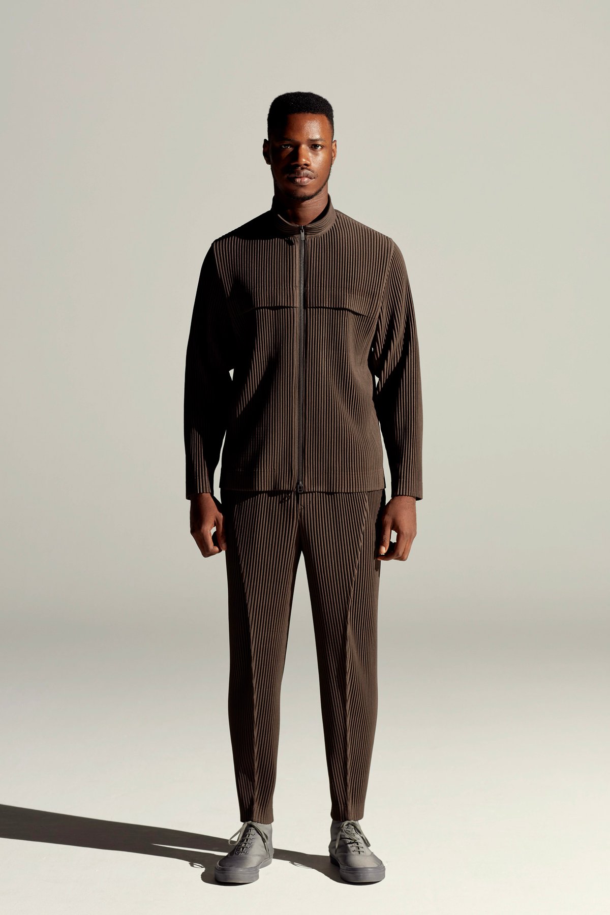 HOMME PLISSÉ ISSEY MIYAKE 2022年春夏コレクション | パリ | 画像30枚