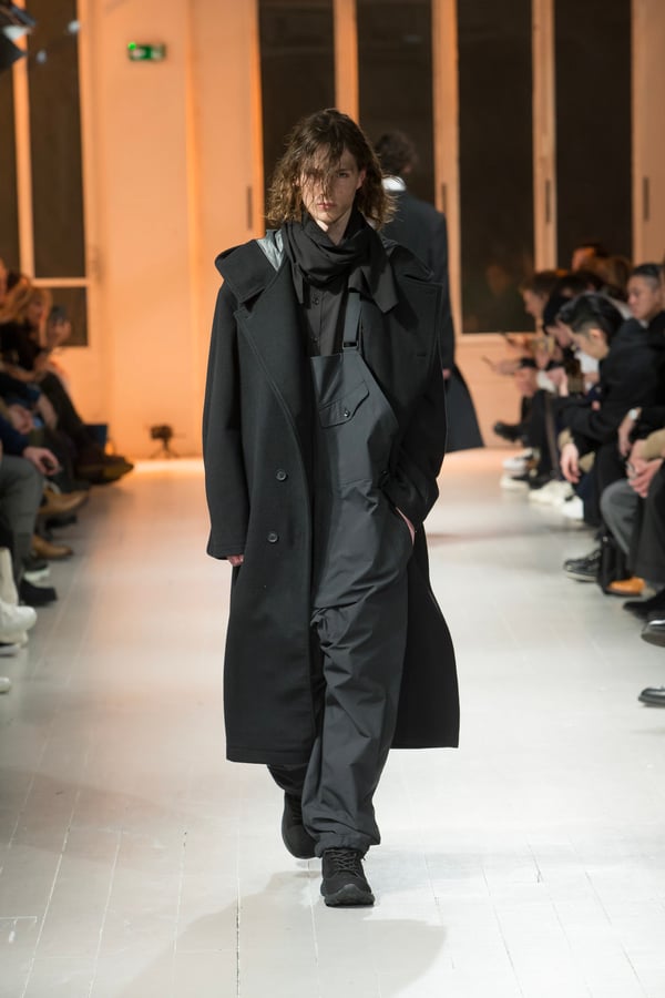 Yohji Yamamoto HOMME 2020-21年秋冬 | パリ | 画像50枚 - FASHIONSNAP