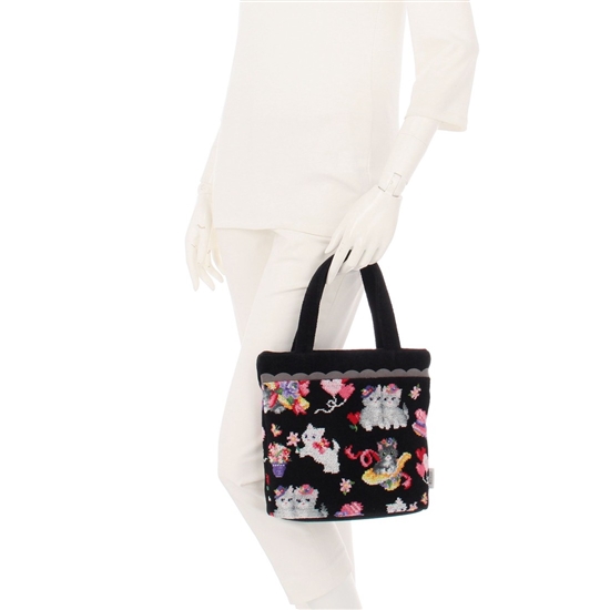 モンプティシャ バッグ MCH-260372（WEB限定）(ブラック): FEILER