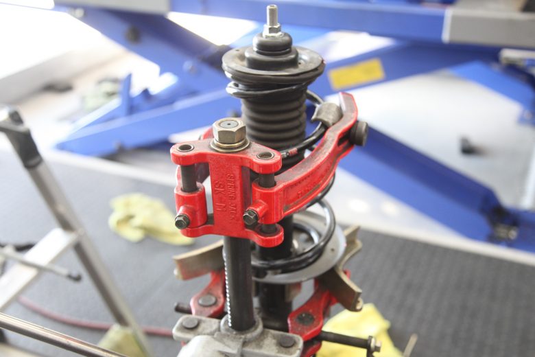 カローラフィールダー NZE161G RS-Rダウンサス取り付けと四輪