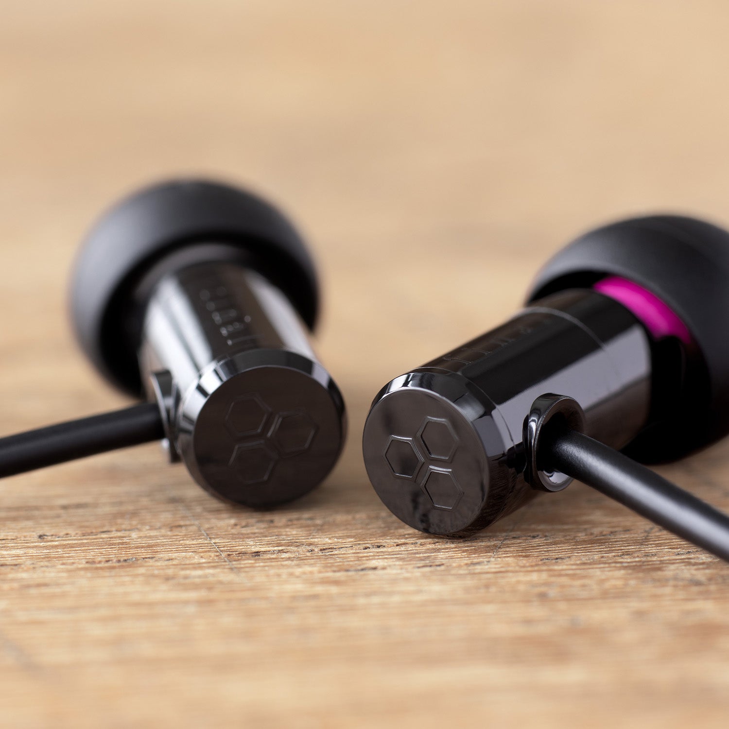 E500｜final-イヤホン・ワイヤレスイヤホン・ヘッドホン｜final 公式ストア