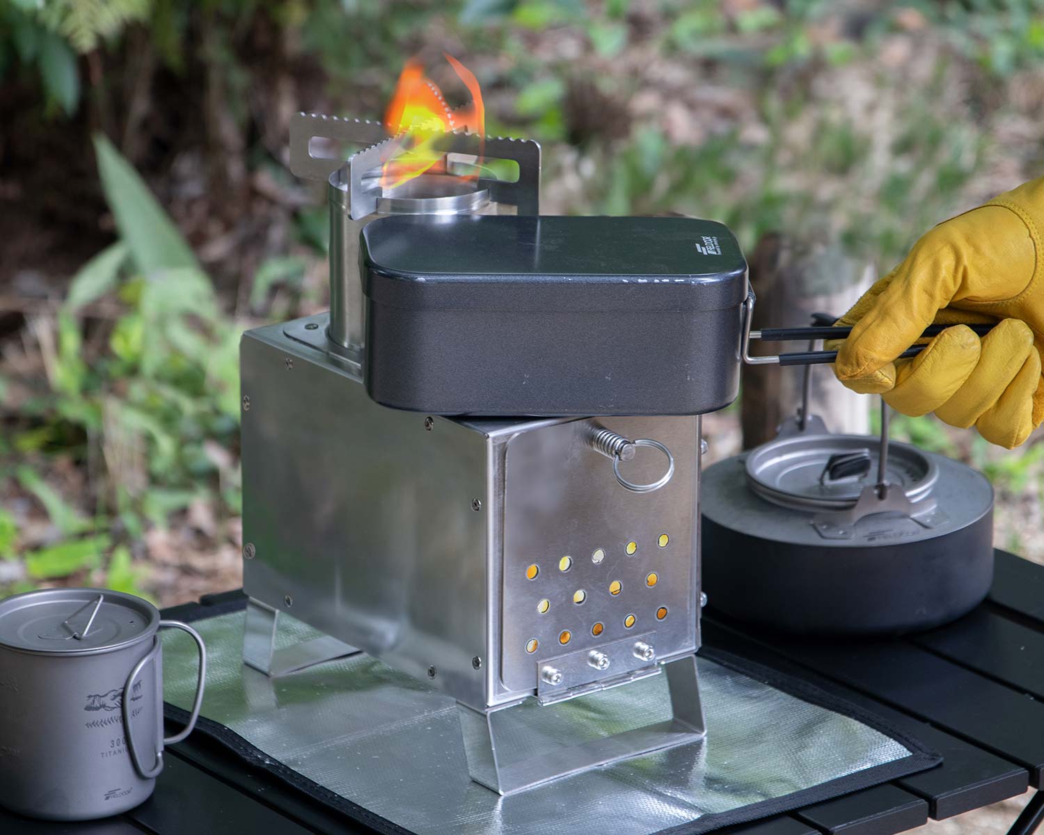 FIELDOOR（フィールドア） | ミニ薪ストーブ