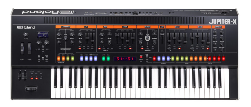 DNAを受け継ぎ活躍する現代のシンセサイザー”を検証 〜ROLAND JUPITER