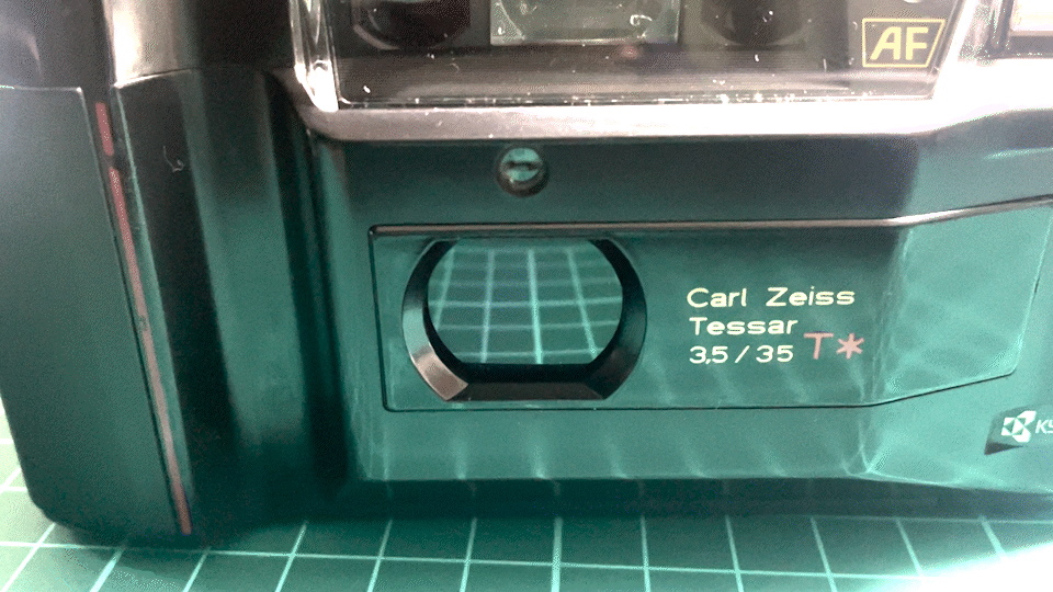 デカめコンパクトフィルムカメラ KYOCERA TD (Carl Zeiss Tessar T