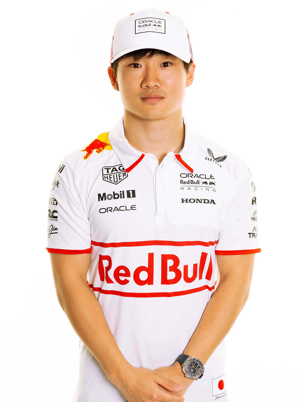 角田裕毅とフェルスタッペン、「白×赤」のF1日本GP特注スーツ＆チーム