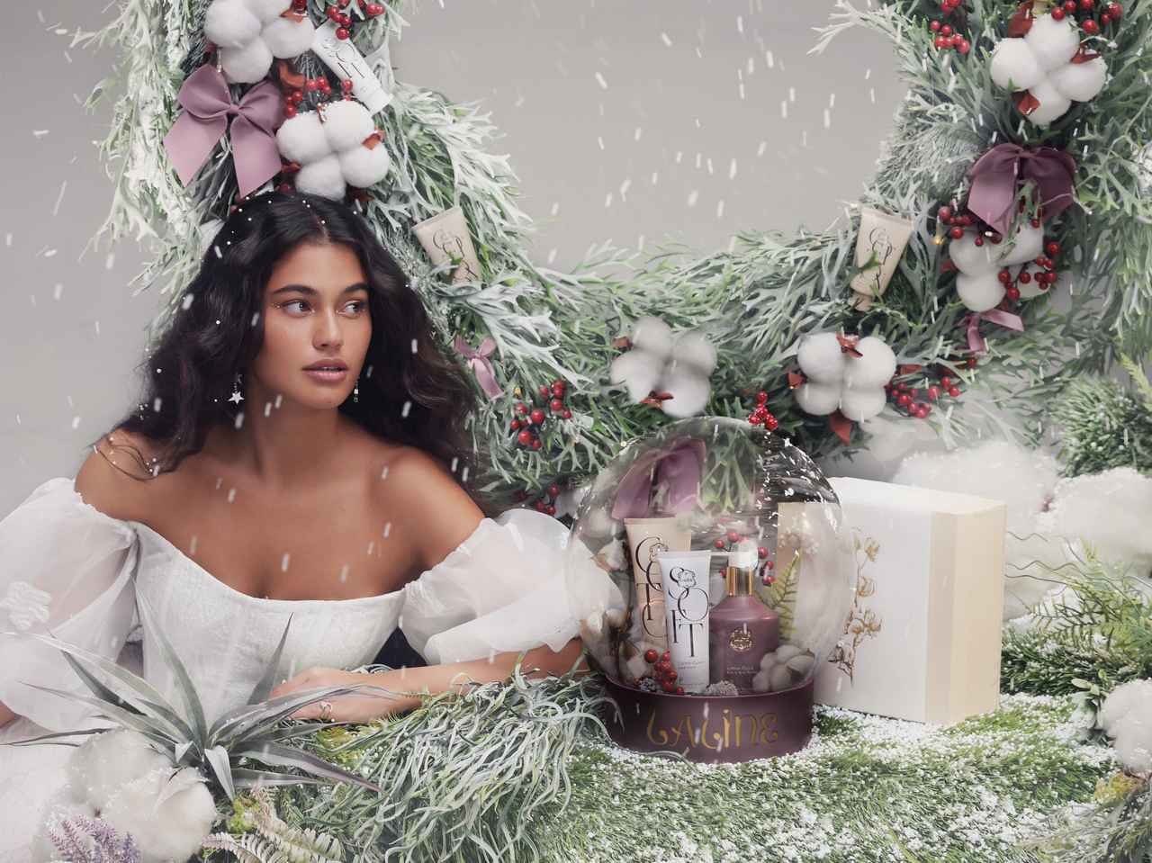 ラリン、2022年クリスマスコフレは“ウッディな香り”の限定ボディケア