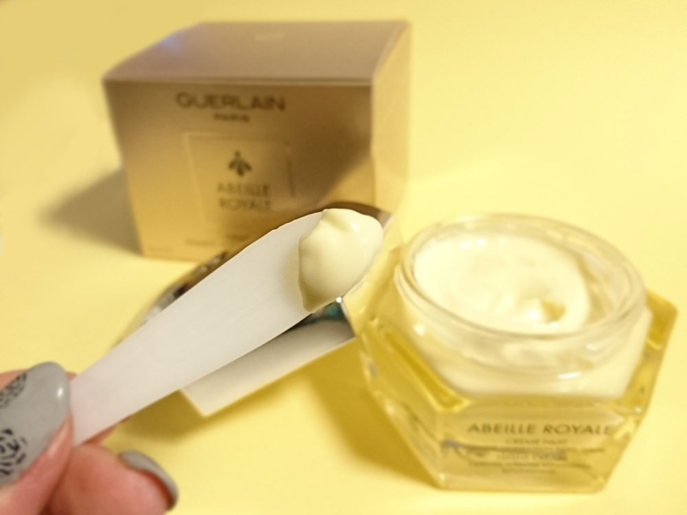 ゲラン「アベイユ ロイヤル ナイトクリーム」で睡眠中もエイジングケア