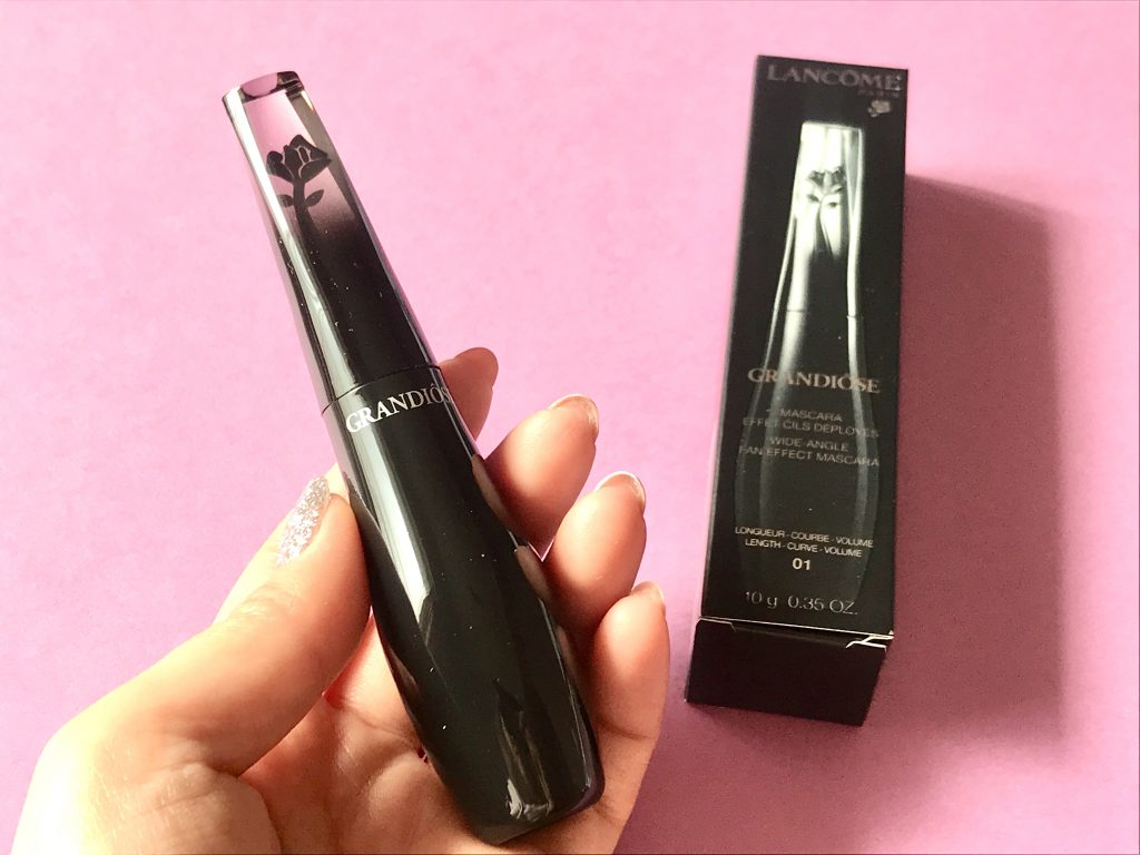 ランコムのグランディオーズは特殊ブラシで簡単スムーズにマスカラON