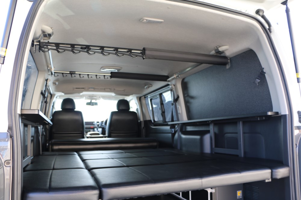 ガラスの保護にも大活躍！簡単取り付け可能の窓埋めパネル！ - GLAD