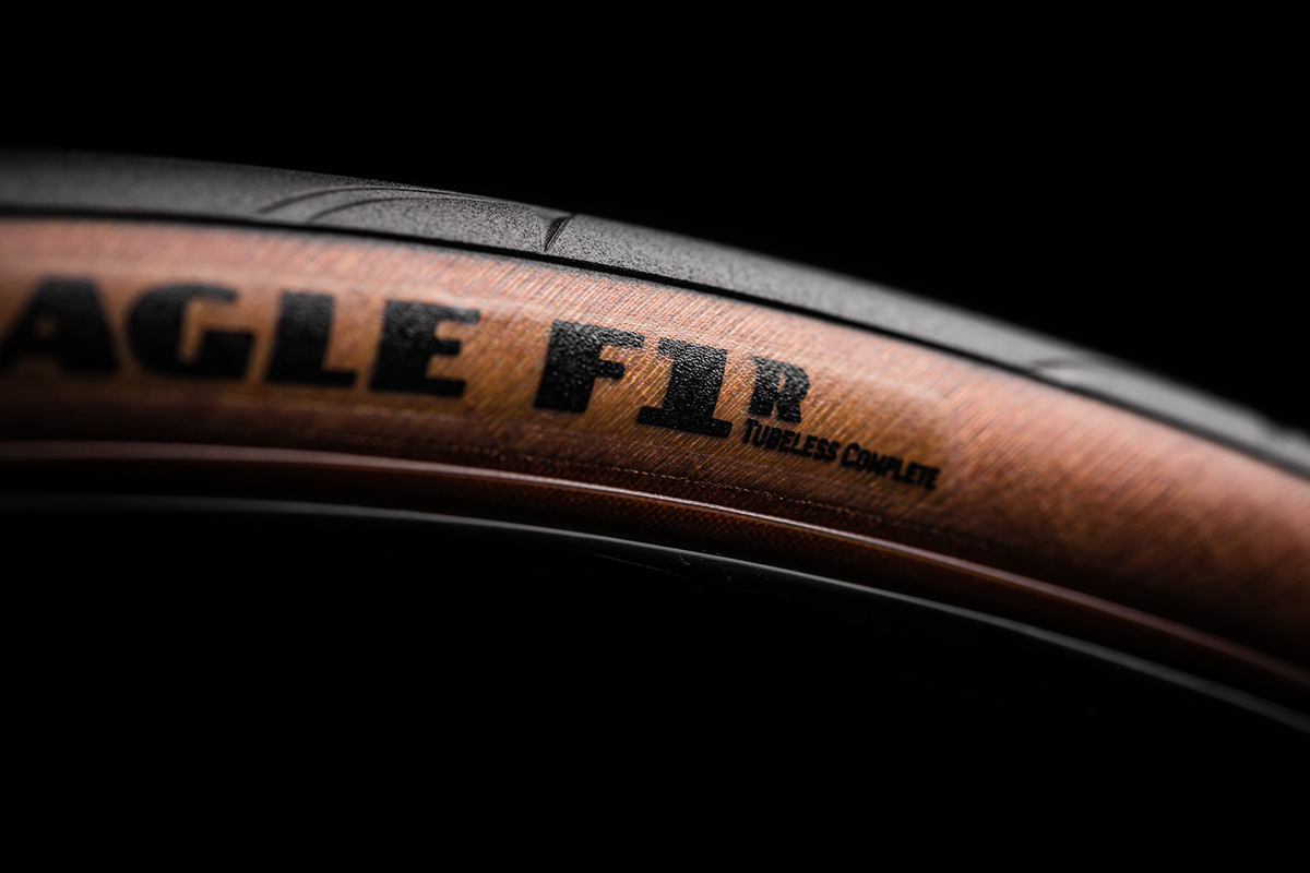 高性能レーシングタイヤの新境地 Goodyear Eagle F1R｜GOODYEAR