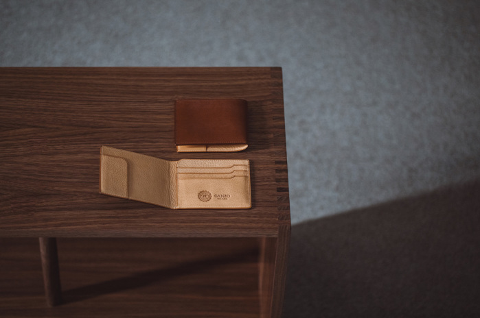 THIN BRIDLE(シンブライドル) 札バサミ｜ブライドルレザー｜最高級の