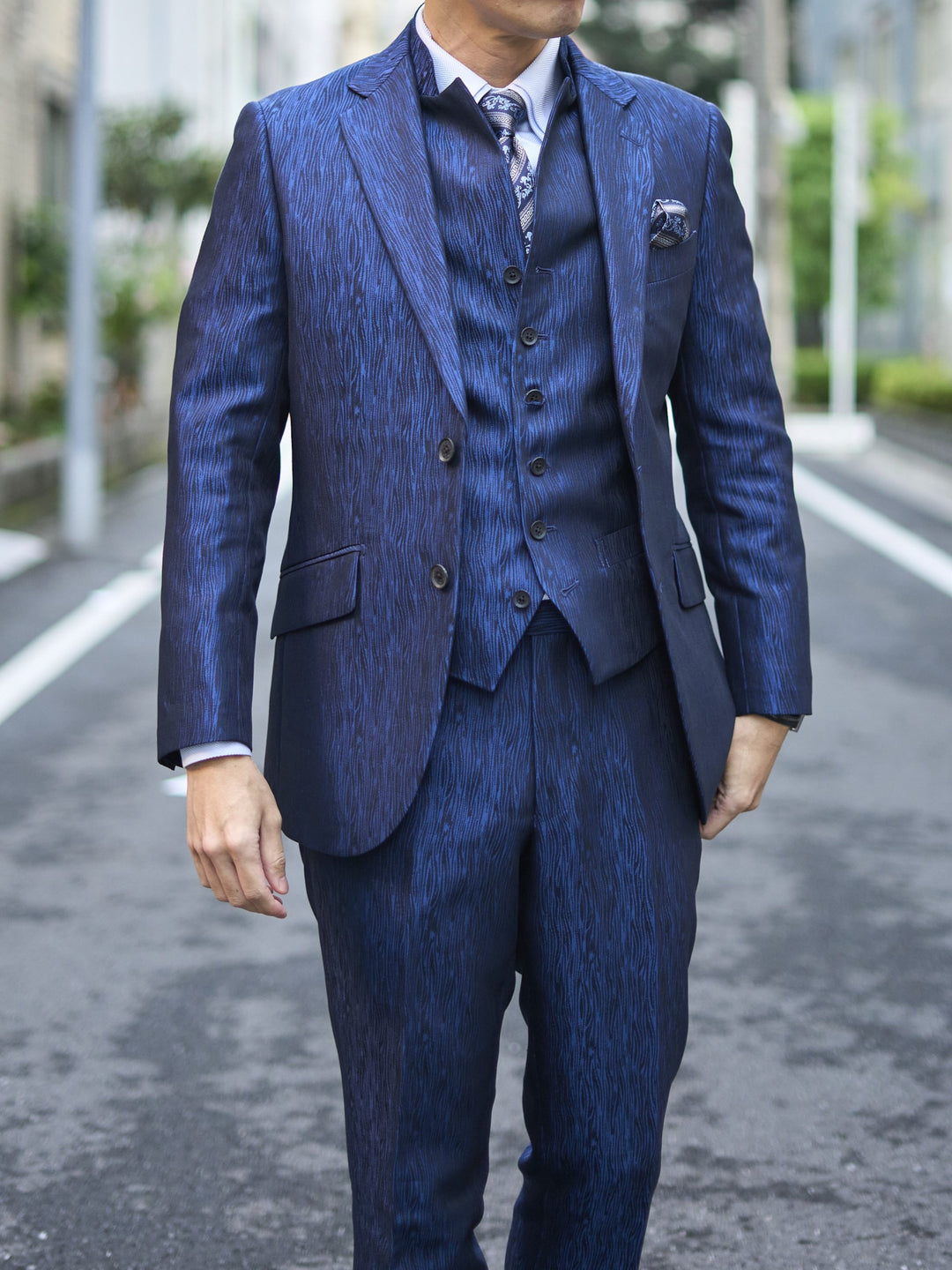 セール特別価格】【残り1点】2BSスリーピーススーツ – GARNIER