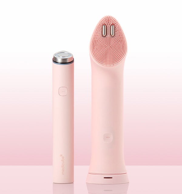 Qoo10] メディキューブ [公式] ブースター振動クレンザー(ブー