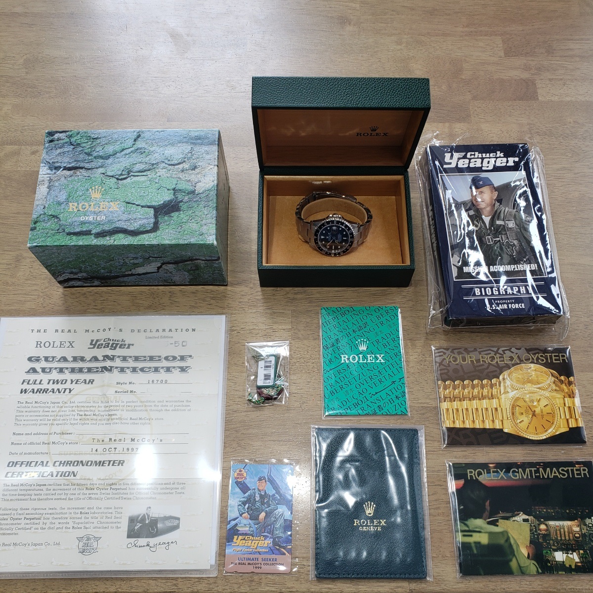 非売品】 ロレックス×リアルマッコイズ GMTマスター チャック