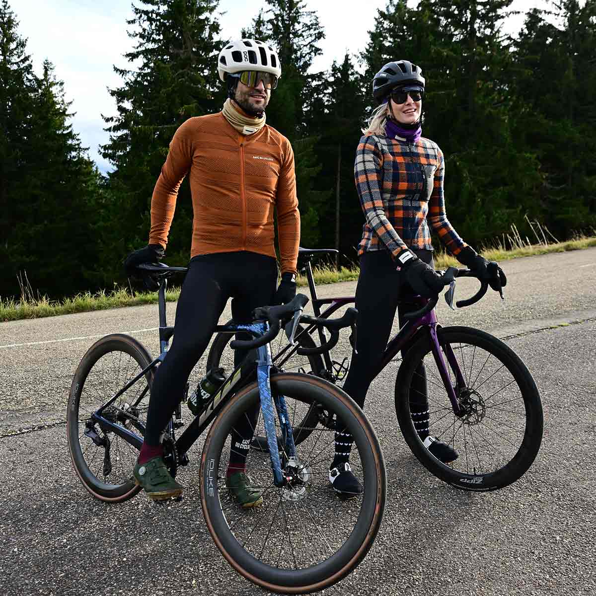 Café du Cycliste Corinne Langarm Radtrikot Herren | GENVELO