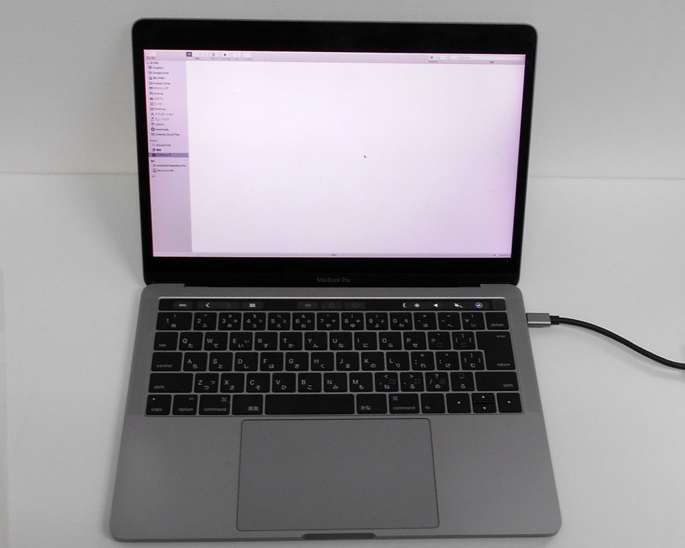 MacbookPro 2016 13inch 画面に横縞 | パソコンドック24 名古屋・庄内