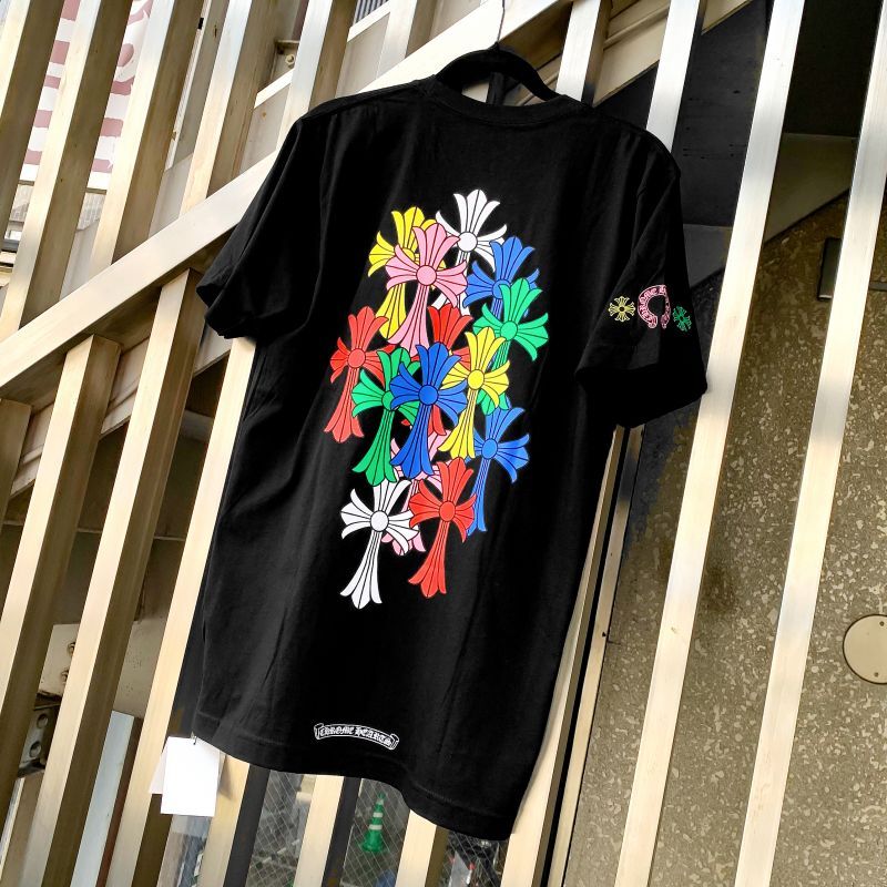 クロムハーツTシャツ入荷☆ 激レアのマルチカラーをはじめ多数入荷しま