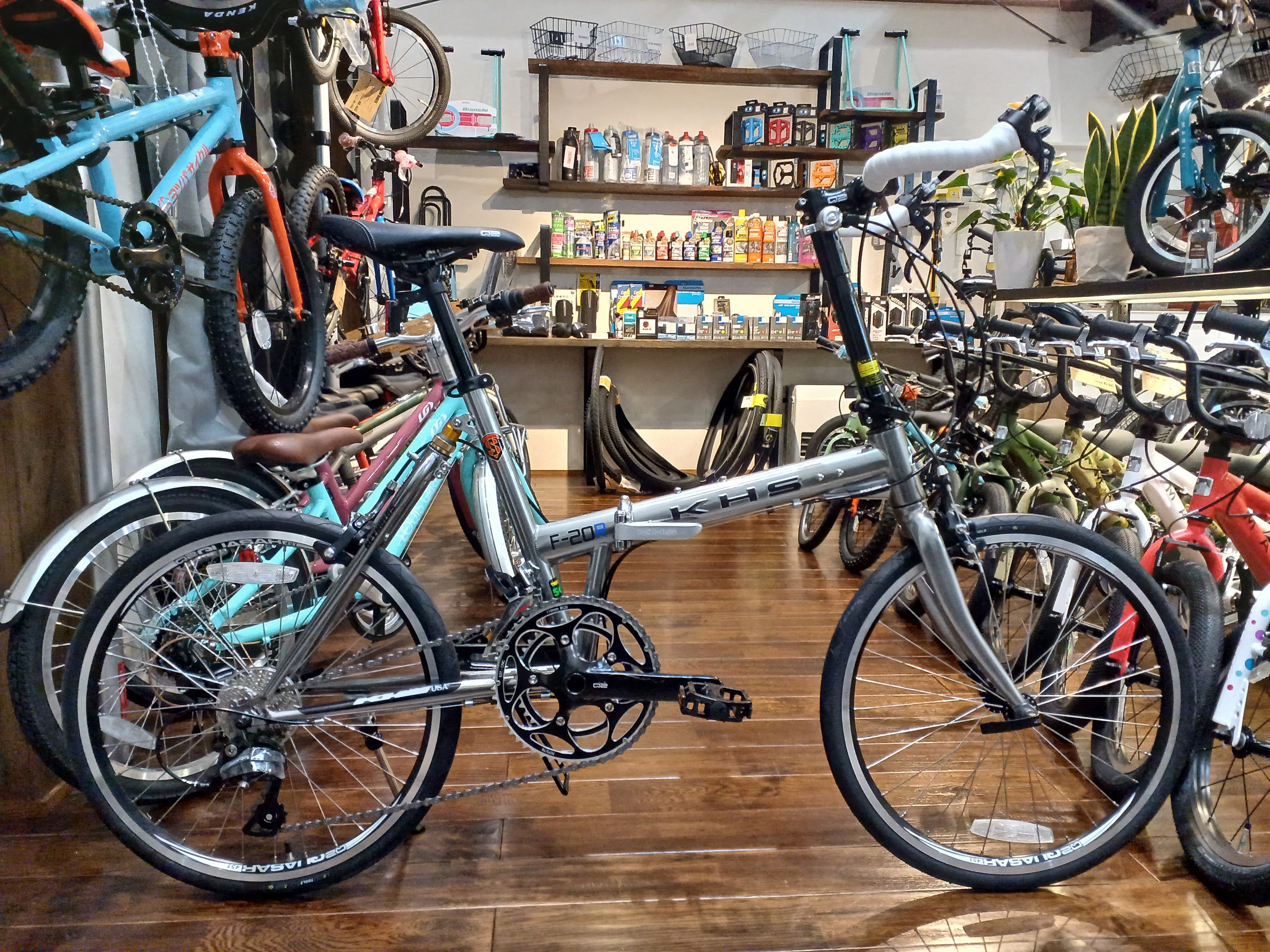 入荷未定 予約受付中】KHS F-20R (451) ｸﾛｰﾑｼﾙﾊﾞｰ 折りたたみ自転車