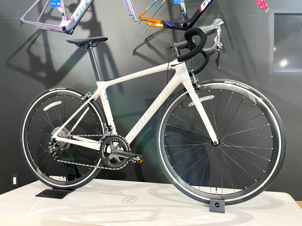 20万以下で購入可能なカーボンロード「TCR Advanced 3 LTD」入荷